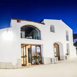 3* Alojamento de Acomodação e Pequeno-almoço Borgo Marino