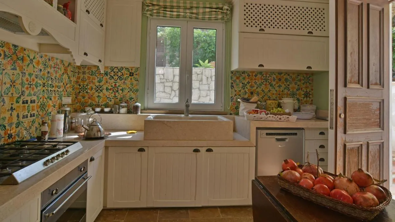 Villa Il Basto 8, Emma Villas 체팔루